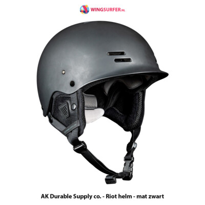 AK Riot helm